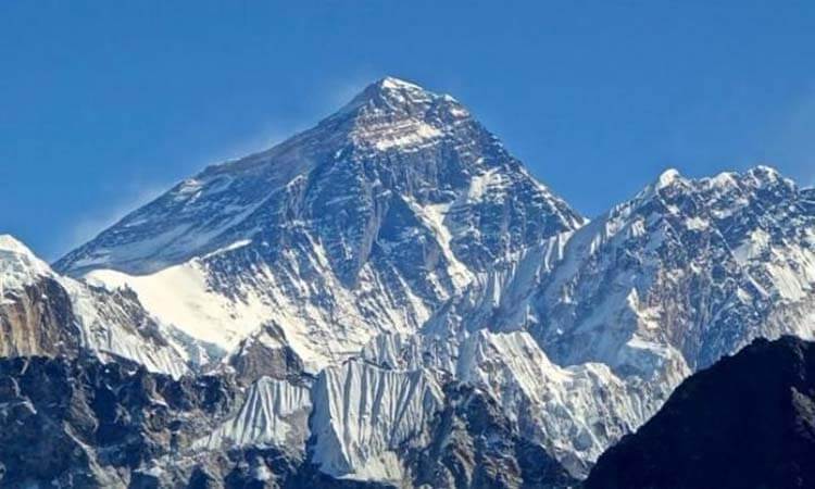 कंचनजंगा पर्वत पर चढ़ाई के दौरान 2 भारतीयों की मौत