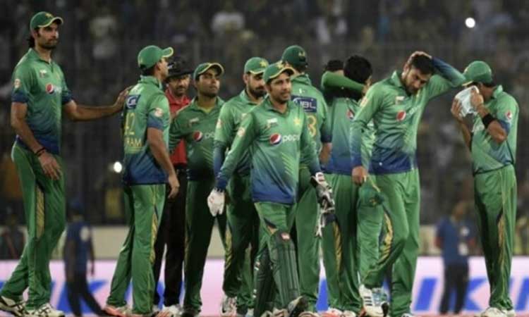 इंग्लैंड पर पाकिस्तान की जीत ने नई सम्भावनाओं के द्वार खोले