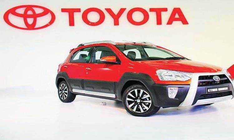 भारत में टोयोटा की बिक्री अप्रैल में 12.5 फीसदी गिरी