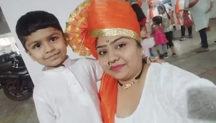 Pune Ganeshotsav 2023 | बाप्पा को विदाई देते वक्त परिवार ने बच्चे को किया नजरअंदाज, चार वर्षीय बच्चे ने ली आखिरी विदाई; मां बेटे का वह सेल्फी आखिरी साबित हुआ, पिंपरी-चिंचवड परिसर की घटना