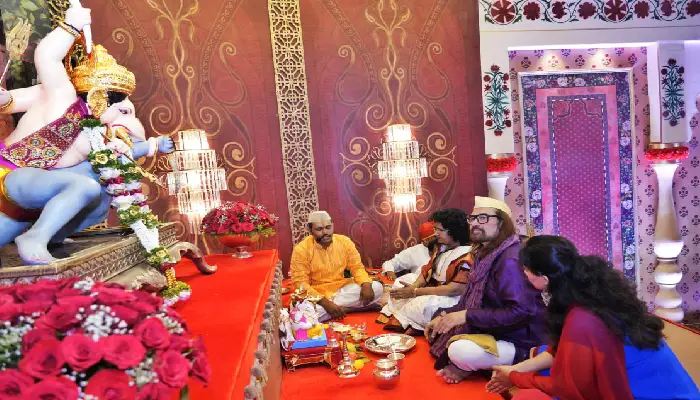 Shrimant Bhausaheb Rangari Ganpati Trust Ganeshotsav Pune | श्रीमंत भाऊसाहेब रंगारी गणपति बाप्पा ओंकार महल में हुए विराजमान; भव्य जुलूस के साथ शानदार आगमन