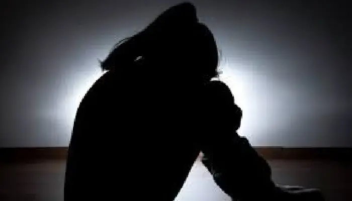 Pune Crime News | आत्महत्या करने की धमकी देकर 17 वर्षीय लड़की की मानसिक प्रताड़ना, युवक पर पोक्सो के तहत केस दर्ज; कोंढवा परिसर की घटना